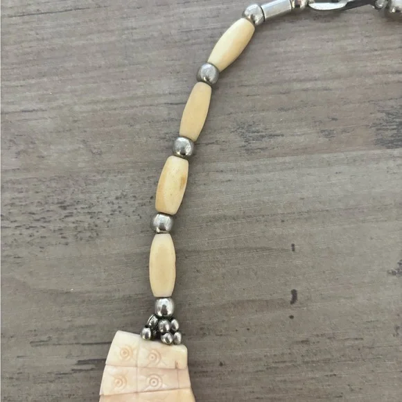 Vintage Pink Carved Statement Choker Necklace - Picture 3 of 9